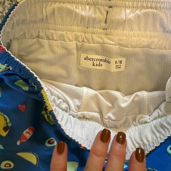 Abercrombie & Fitch Kids taco swim trunks size 9/10 - Picture 2 of 2
